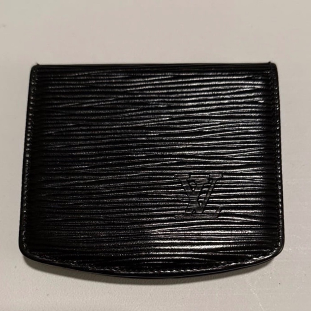 Louis Vuitton Black Epi Card Holder *authentic*